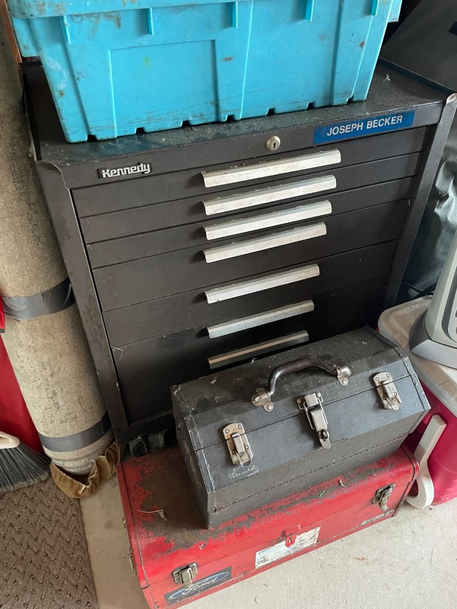 . . . vintage Kennedy tool chest
