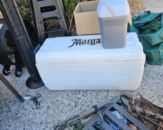 Large Igloo cooler