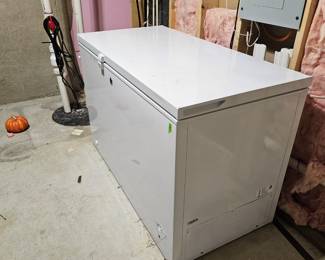 Freezer chest
