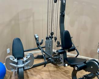 Hoist V5 Home gym with leg press