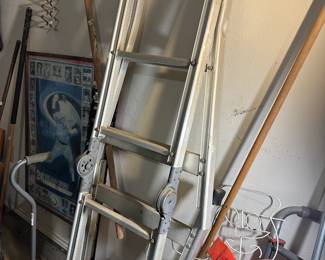 Great adjustable ladder.