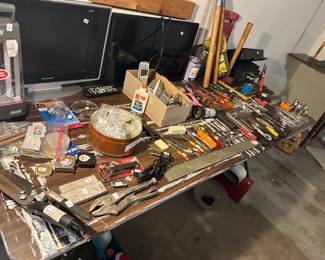 Tools and small tvs'