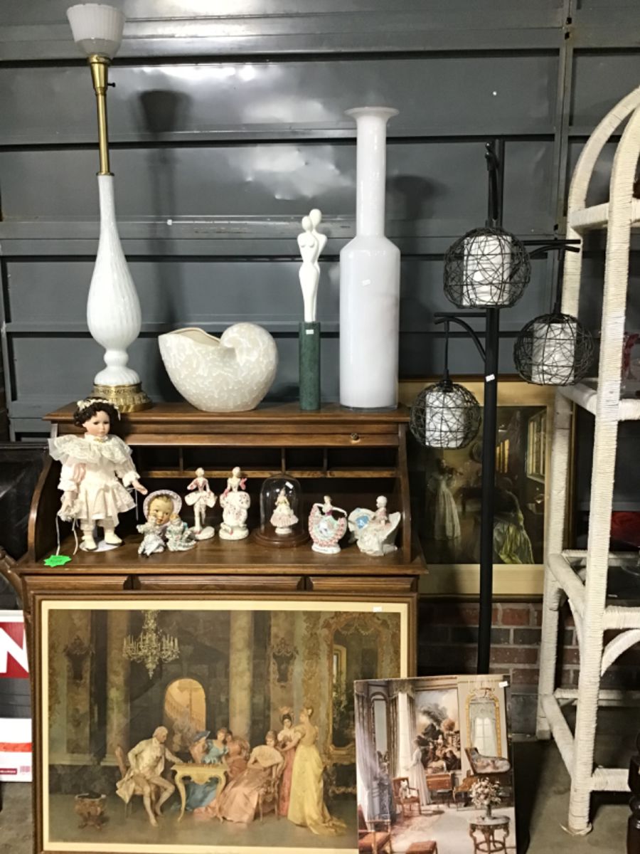 Diamond Estate Sale & Antiques in Kansas City, MO starts on 1/24/2024