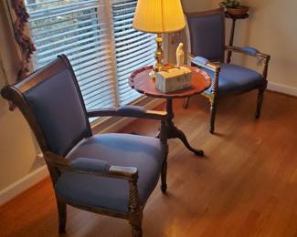 Drexel Heritage pie crust table