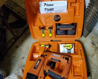 Paslode Cordless 16ga Nailer