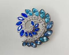 Fine Swarovski Crystal Shades Of Blue Pin Brooch
