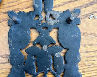 Vintage Cast Iron Trivet "Stamped 534" Scroll And Grapes 8”