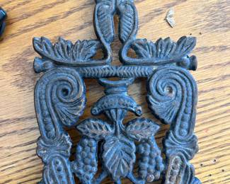 Vintage Cast Iron Trivet "Stamped 534" Scroll And Grapes 8”
