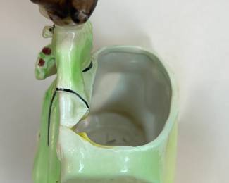 Vintage 1970s Vintage Figurine Planter Young Girl with Basket
- minor chips due to normal wear of a piece this age, and her shoulder was well repaired with glue. See photos for details.
Dimensions: Approximately 6" Height x 4.5" Width x 4" Deep
Weight: 1.1 Pounds