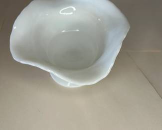 Vintage Westmoreland White Glass Maple Leaf Bramble Pedestal Bowl
Dimensions: 4.5" Height x 7" Top Circumference x 3.5" Bottom Circumference
This bowl was purchased new and remained with the original owner. She is downsizing and is now available for purchase.
Disclosures: This set is in excellent condition with no chips or signs of wear. (Please see the pictures for details.)
Background Westmoreland Glass:
Westmoreland's Milk Glass, made by Westmoreland in the 1920s, was the most remarkable and prolific product this company manufactured. According to the Collector's Encyclopedia of Milk Glass by Betty and Bill Newbound, they were one of the top producers of fine-quality milk glass in the United States. This includes the ever-popular hen-on-nest-covered dishes, first made of more delicate milk glass than the examples produced in the 1940s.