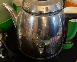 Vintage GE Pot Belly Percolator Electric Coffee Maker P410A