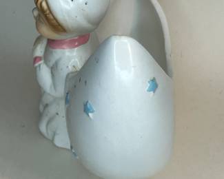 Vintage 1970s Baby with Moon featuring Blue Stars Shower Planter - minor chips due to normal wear of a piece this age. See photos for details.
Dimensions: Approximately 5" Height x 5" Width x 2.5" Deep
Weight: 8.4 ounces