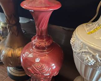 1940s to 1950s ceramic rose motif table lamp with a brass base with a mauve glaze
