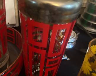 Federal Atomic Vintage MCM Cocktail Bar Set Atomic Starburst Red Gold Rim Shaker