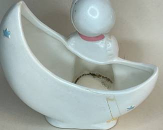 Vintage 1970s Baby with Moon featuring Blue Stars Shower Planter - minor chips due to normal wear of a piece this age. See photos for details.
Dimensions: Approximately 5" Height x 5" Width x 2.5" Deep
Weight: 8.4 ounces