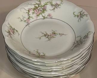 Vintage Theodore Haviland Set of 8 New York Rosalinde Large Bowls
Dimensions: 7.5" Circumference x 1.25" Height
This set was purchased new and remained with the original owner. She is downsizing and is now available for purchase.
Disclosures: This set is in excellent condition, with normal signs of wear for bowls of this age. (Please see the pictures for details.)