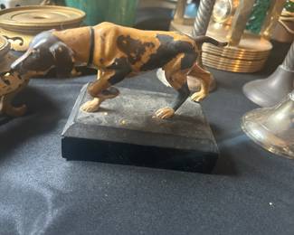 1930s spelter-painted metal pointer hunting dog on a wood base, flaking paint