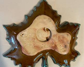 Vintage 1980 Van Briggle Pottery Colorado Springs Brown Leaf Dish
Dimensions: 9.75" Deep X 8.75" Width x 1.5" Height
Weight: 8.4 ounces
This dish was purchased new in the 1980s and remained with the original owner. She is downsizing and is now available for purchase.
Disclosures: This set is in excellent condition with normal signs of wear on the bottom, while the top is pristine. (Please see the pictures for details.)