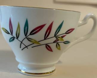 Tags Marks Hallmarks:
Bone China
Pattern:
Branches, 22 Carat Gold
Material:
Bone China
Type or Style:
Cup & Saucer Set
Crafted In:
England
Circa:
Mid-Century
Item Height:
2 3/4 in
Item Width:
3 1/4 in
Condition Notes:
Excellent, no chips or cracks