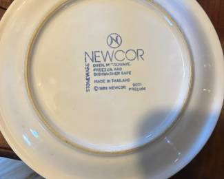 NEWCOR BLUE & WHITE PATTERN #6031 PRELUDE 7 3/4" SALAD PLATE