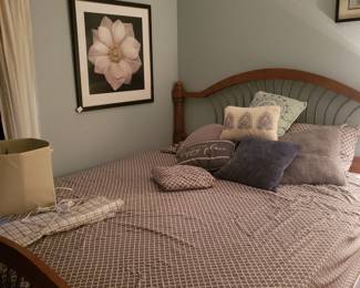 California King w/Linens