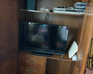 Furniture & TV