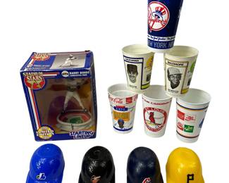 Stadium Stars Barry Bonds Figure in Box + Mini Collectible Helmets + Soft Drink Cups