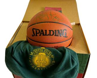 UPPER DECK Authenticated Autographed Basketball Larry Bird in Box with COA