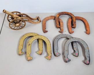 Brass Canon, Horseshoes