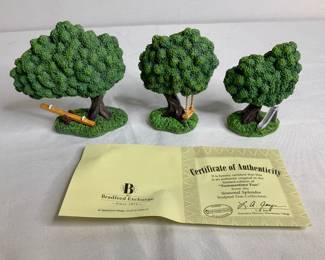 Hawthorne Village Summertime Fun Trees