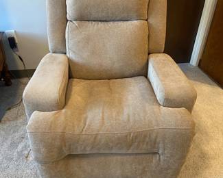 One Best Drive Recliner by Best Chairs Inc.