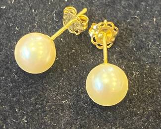 14 K Gold Pearl Earrings