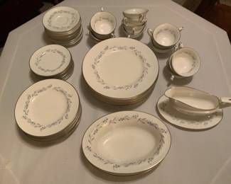 Roy Worcester Bridal Wreath China Set