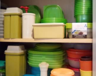MORE OLD SCHOOL TUPPERWARE