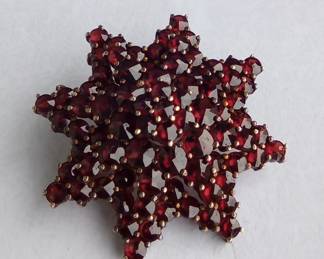 VINTAGE GARNET BROOCH