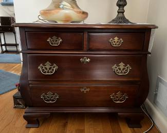Bombay Chest