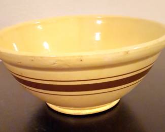 Vintage baking bowls