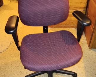 Office chair, like new condition 