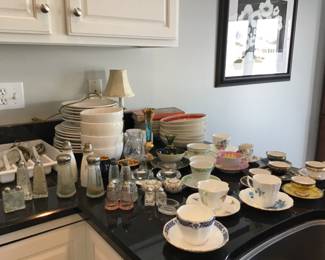 Salt & peppers, cups & saucers, pasta bowls