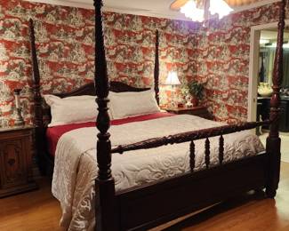 Gorgeous 4 Poster King Size Rice Bed