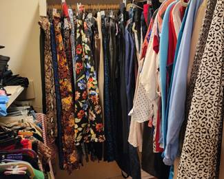 Ladies Clothes - Size M - XL