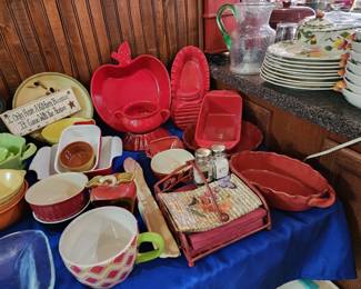 Red Dishes - Pans
