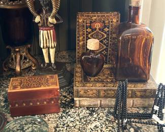 Small decorative boxes