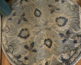 Small 3 feet circular rug