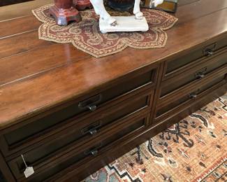 Good-looking chest coffee table