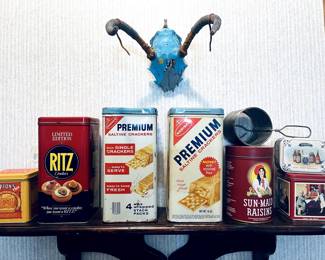 Vintage tins. 