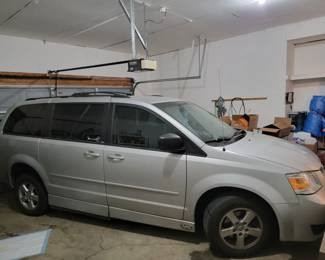 2010 AMS Grand Caravan SE Wheelchair Lift Van