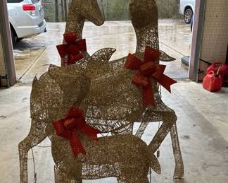 Lighted Holiday Deer