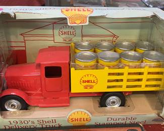 1930's Shell Delivery Truck