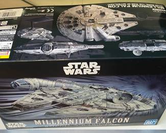 Bandai Star Wars Milennium Falcon
